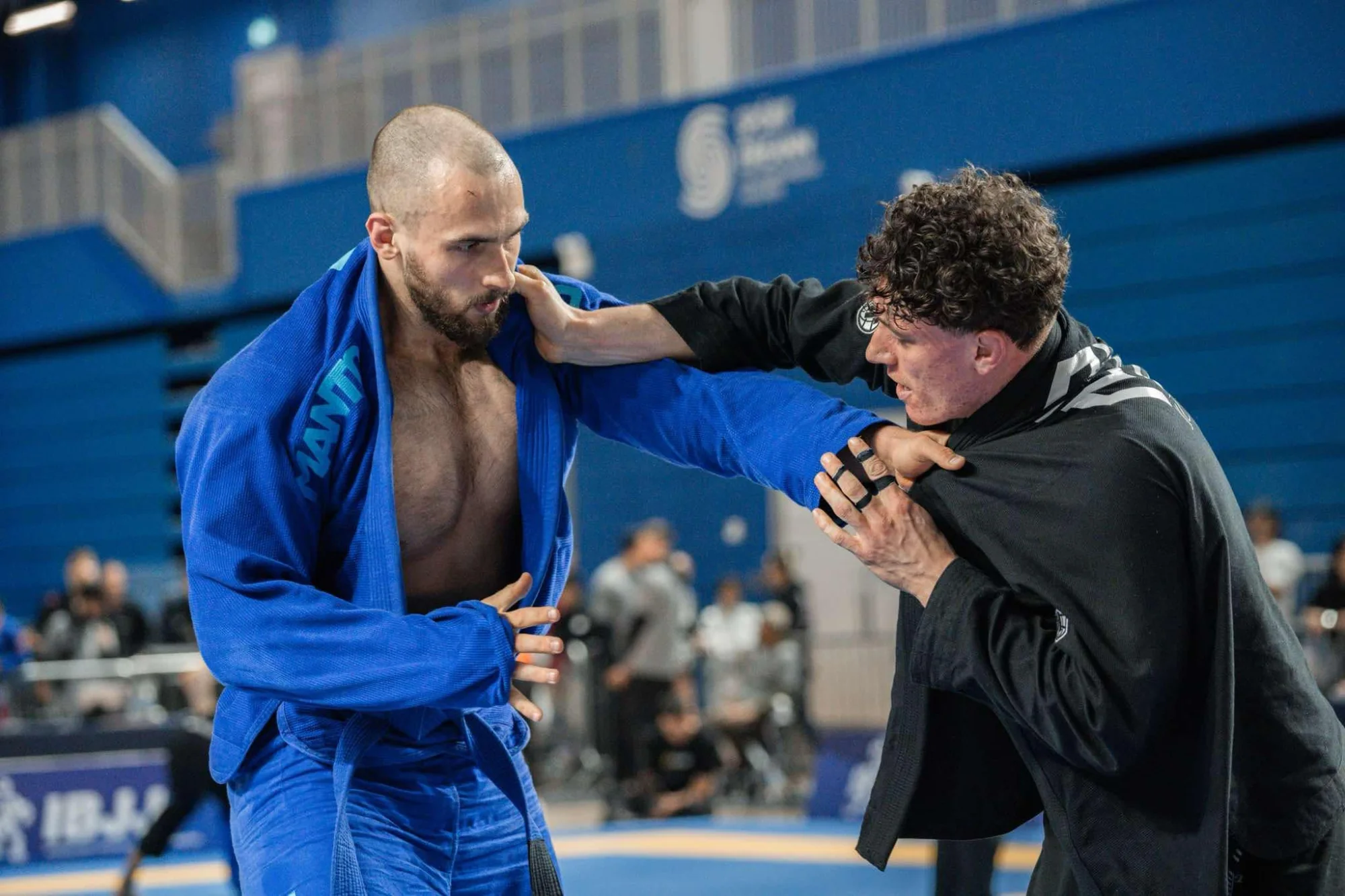 Brazilian jiu-jitsu technique detail